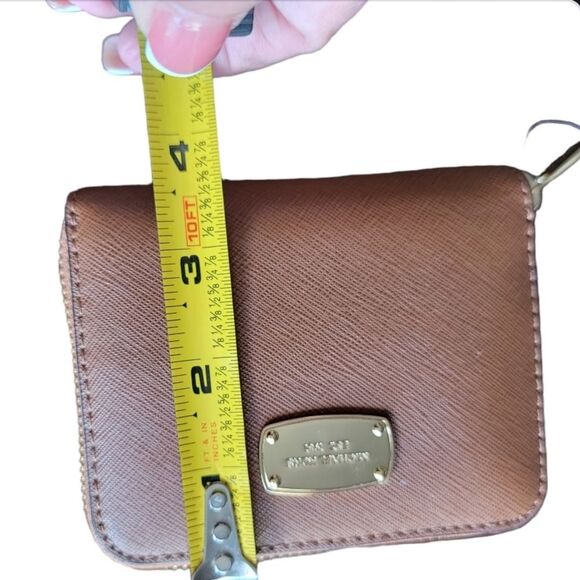 Michael Kors square Jet Set zip around wallet brown gold - Picture 5 of 6